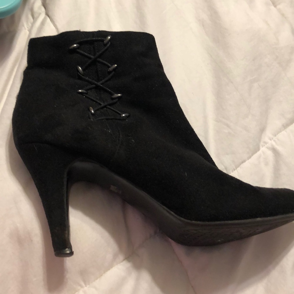 Short suede black boots size -10